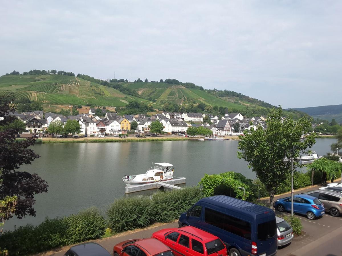 Апартаменти Mosel Panorama Целль-ан-дер-Мозель Екстер'єр фото